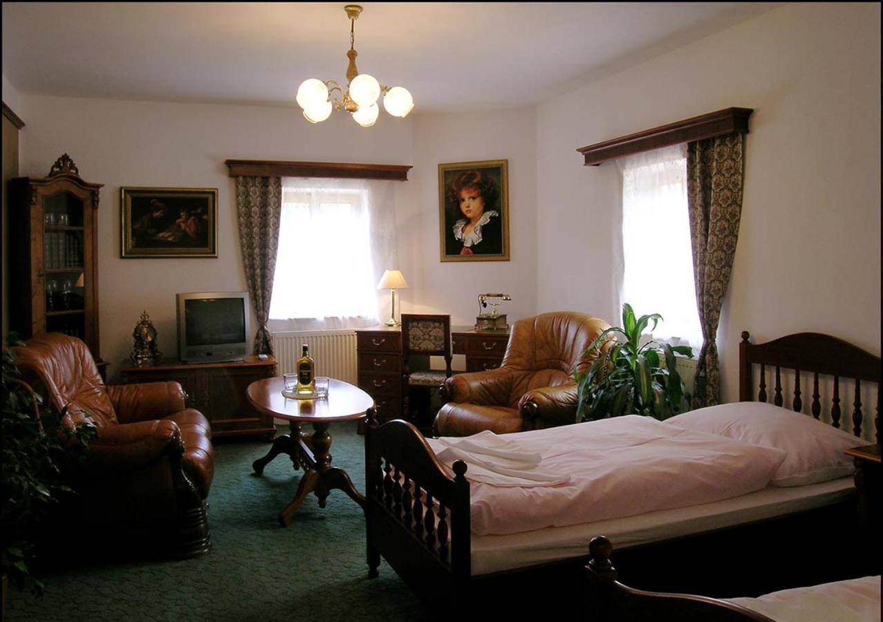 דודלבי Hotel Klor מראה חיצוני תמונה